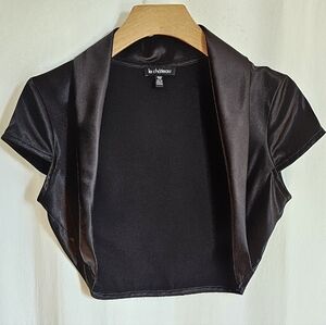 🇨🇦 Le Chateau Bolero Shrug Crop Top